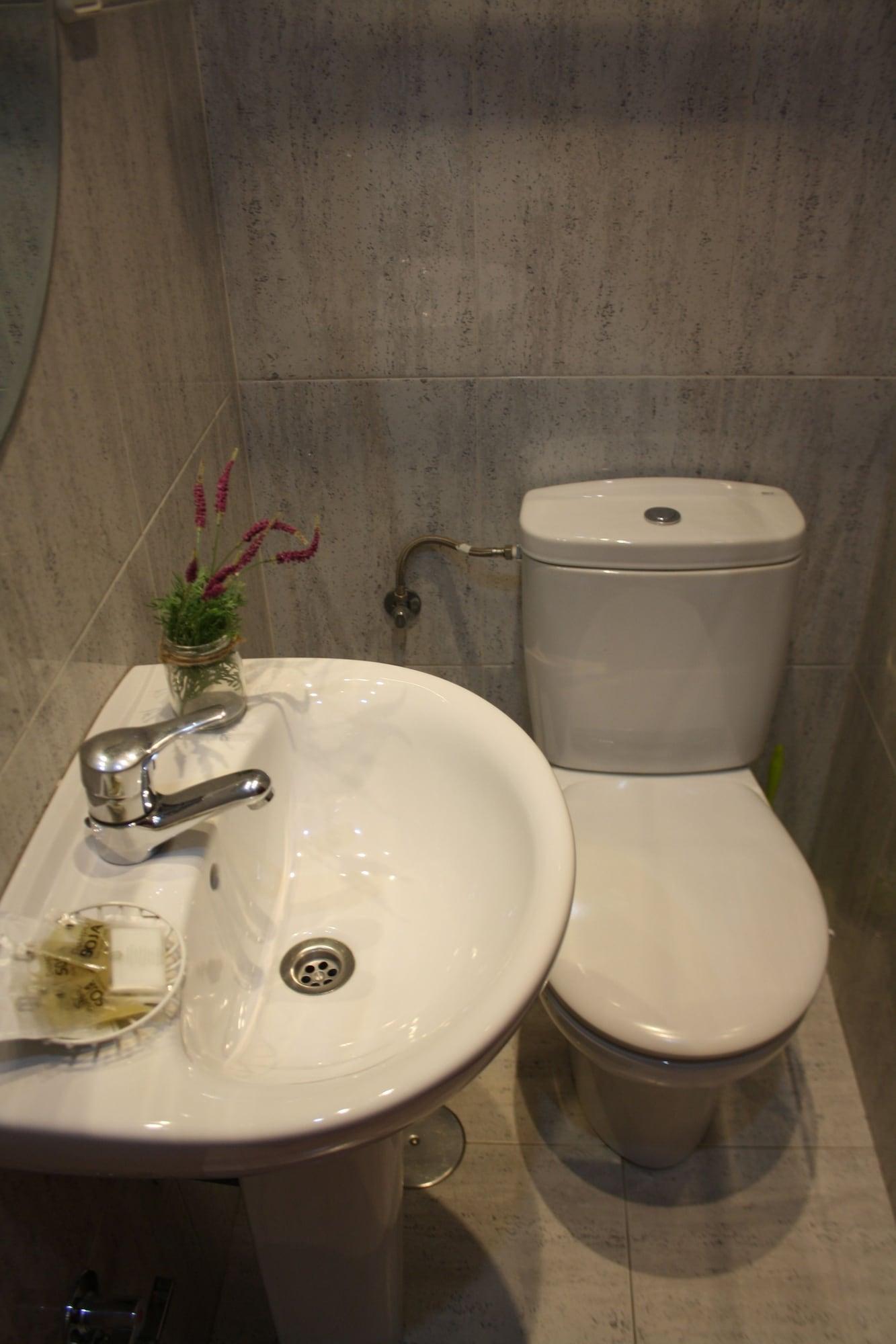 Hostal Rofer Madrid Bagian luar foto